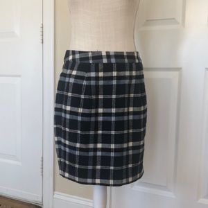 Tommy Hilfiger blue plaid skirt